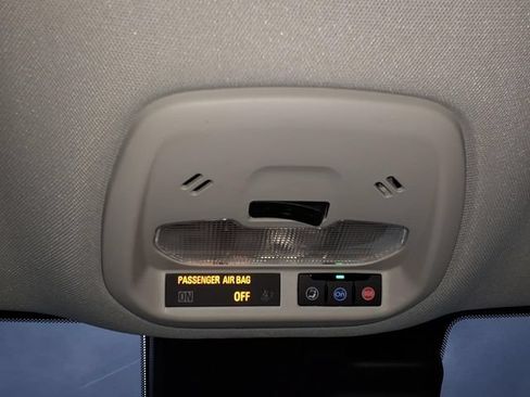 Used 2025 Chevrolet Trax ACTIV w/ Driver Confidence Package FWD image 17