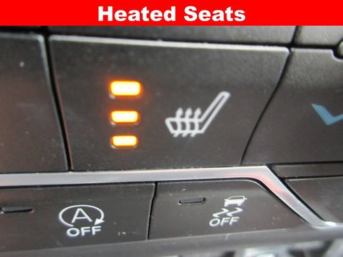 Used 2021 Jeep Wrangler Unlimited Sahara AWD/4WD image 21