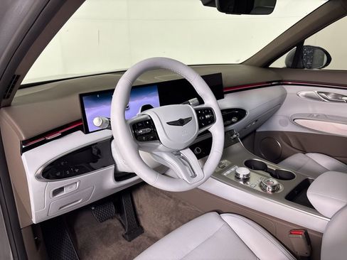 New 2026 Genesis GV70 2.5T Advanced AWD/4WD image 16