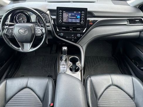 Certified 2023 Toyota Camry SE image 3