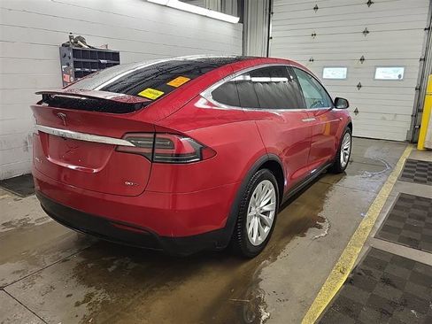 Used 2016 Tesla Model X 90D image 5