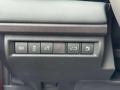 Used 2025 Toyota Camry XSE FWD image 22