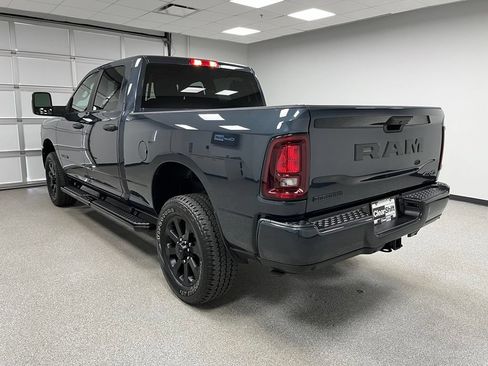 Used 2026 RAM 2500 Big Horn AWD/4WD image 8