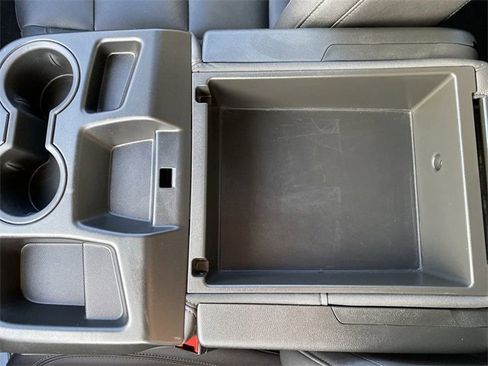 Used 2025 GMC Sierra 1500 SLT image 24