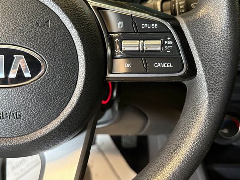 Used 2021 Kia Forte LXS FWD image 11