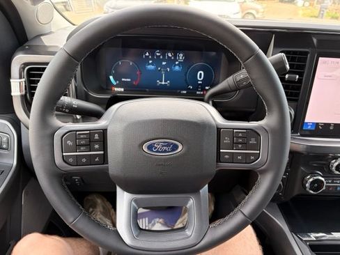 New 2026 Ford F350 Lariat w/ Black Appearance Package AWD/4WD image 12