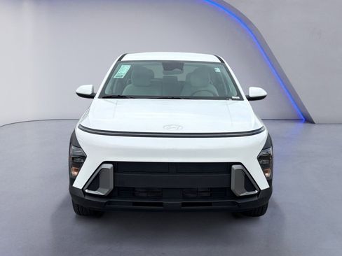 New 2026 Hyundai Kona SE FWD image 3