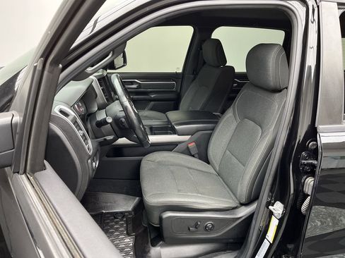 Used 2019 RAM 1500 Big Horn AWD/4WD image 10