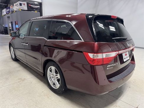 Used 2011 Honda Odyssey Touring Elite image 5