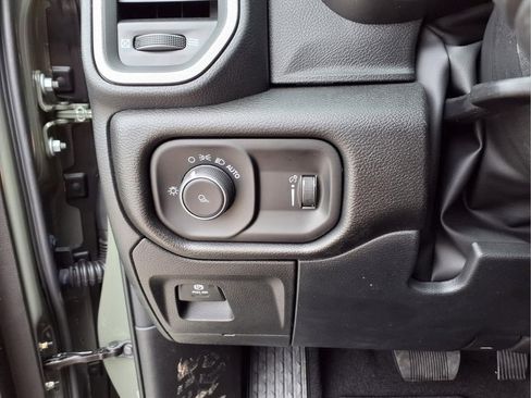 New 2026 RAM 1500 Tradesman AWD/4WD image 25