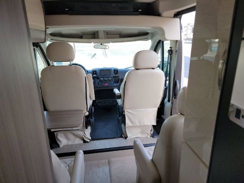 Used 2021 RAM ProMaster 3500 w/ Convenience Group FWD image 10