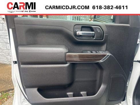 Used 2022 Chevrolet Silverado 1500 LT AWD/4WD image 14