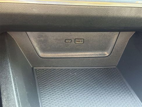 Used 2025 Chevrolet Equinox LT FWD image 35