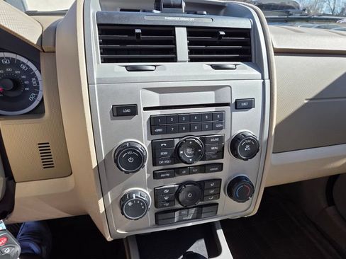 Used 2010 Ford Escape XLT FWD image 17