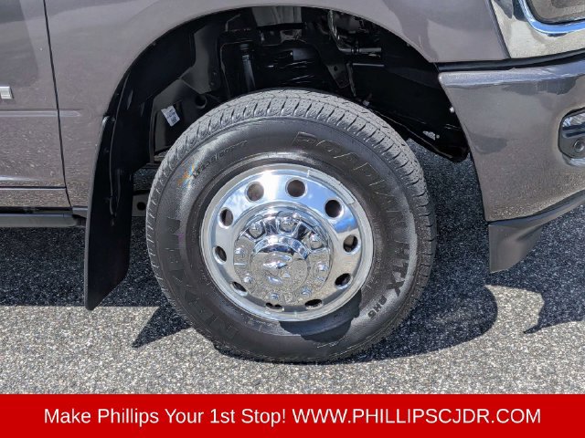 Certified 2025 RAM 3500 Laramie w/ Max Tow Package AWD/4WD image 10
