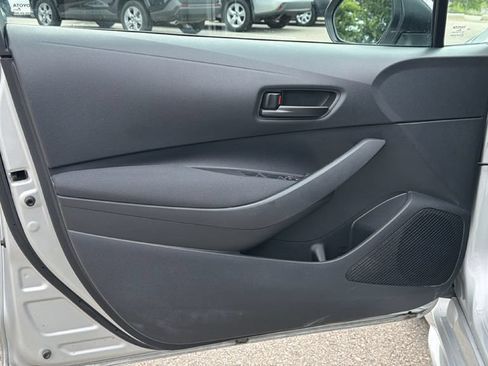 Used 2024 Toyota Corolla LE FWD image 13