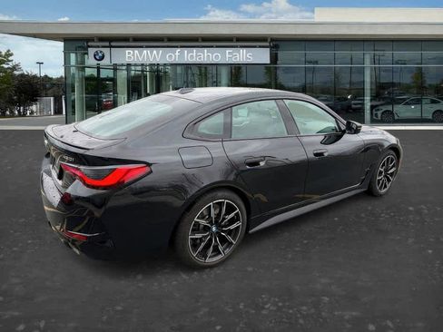 Certified 2025 BMW 430i xDrive w/ M Sport Package AWD/4WD image 7