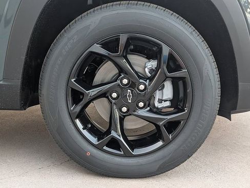New 2026 Chevrolet Trax LT FWD image 6