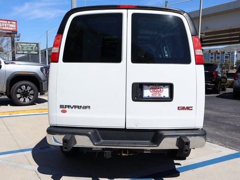 Used 2017 GMC Savana 2500 image 5