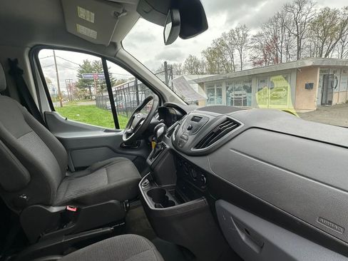 Used 2019 Ford Transit 250 130 Low Roof w/ Exterior Upgrade Package RWD image 29