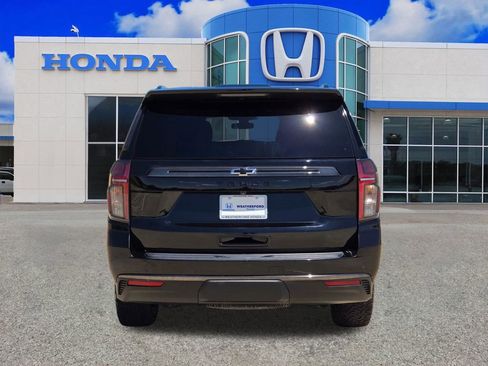Used 2022 Chevrolet Tahoe Z71 w/ Luxury Package AWD/4WD image 4