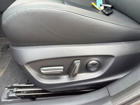 New 2025 Toyota Prius Plug-In Hybrid w/ Limited Premium Package image 38