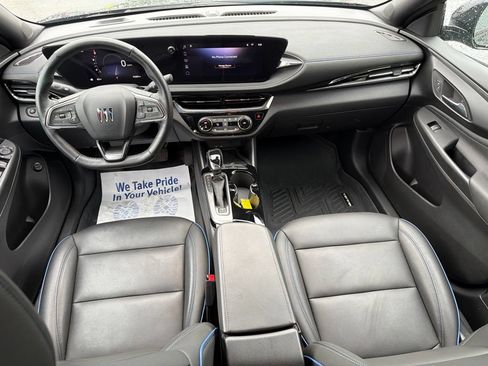 Used 2025 Buick Envista Sport Touring w/ Convenience I Package FWD image 19