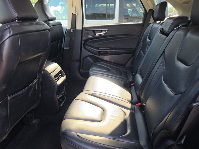 Used 2022 Ford Edge Titanium AWD/4WD image 11