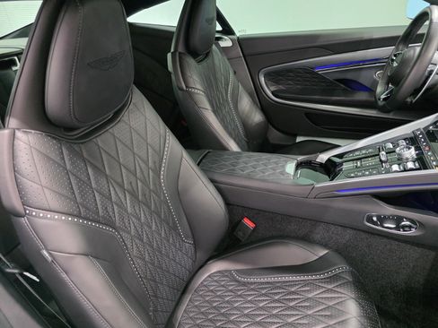 Used 2024 Aston Martin DB12 Coupe RWD image 21