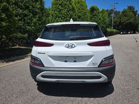 Used 2022 Hyundai Kona SE w/ Cargo Package FWD image 4