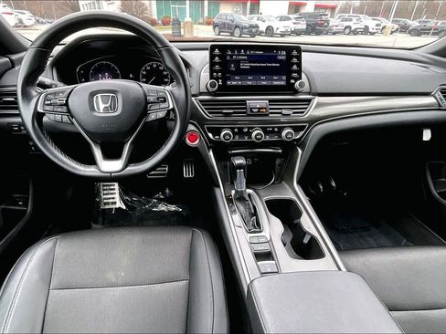 Used 2021 Honda Accord Sport image 14