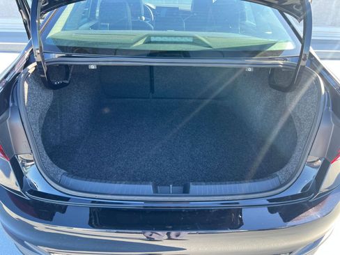 Used 2025 Volkswagen Jetta SE image 30