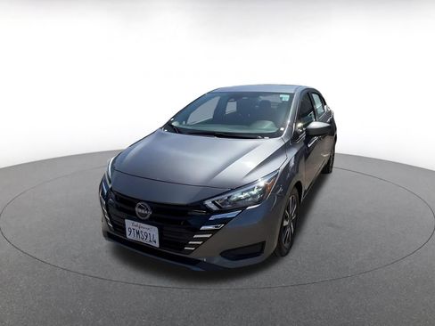 Used 2025 Nissan Versa SV FWD image 7