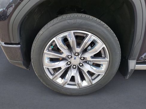 Used 2023 GMC Sierra 1500 Denali w/ Denali Reserve Package AWD/4WD image 14