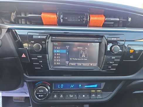Used 2014 Toyota Corolla S FWD image 17