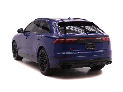 Certified 2025 Audi SQ8 Prestige w/ Prestige Package AWD/4WD image 5