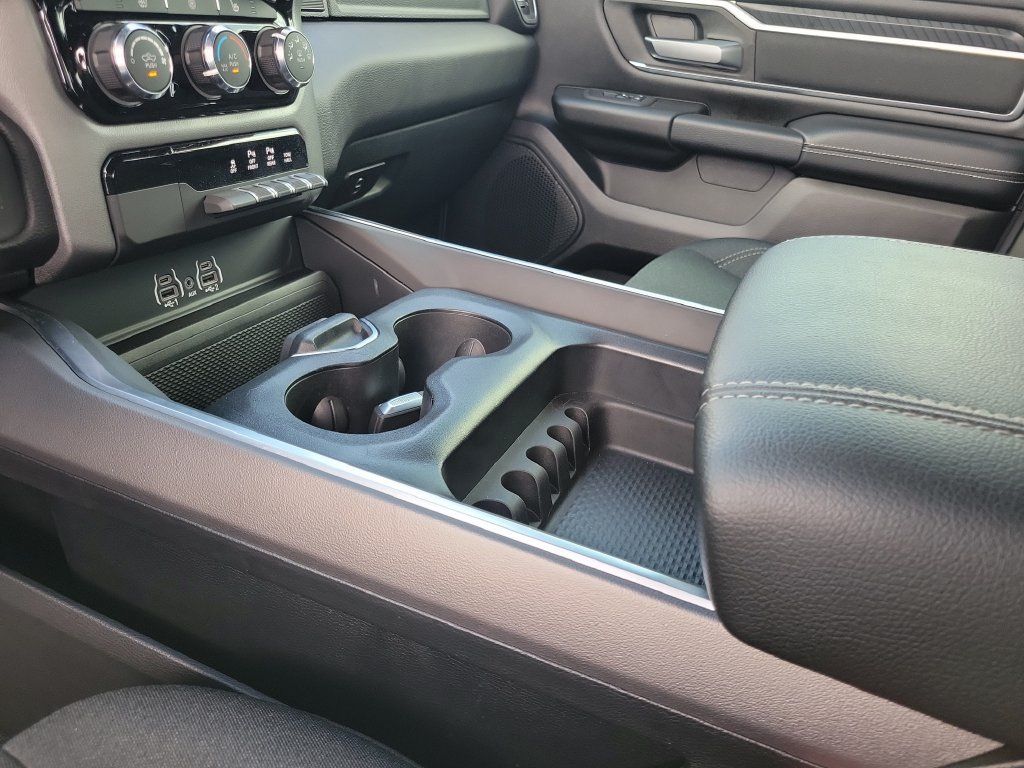 Used 2025 RAM 1500 Big Horn AWD/4WD image 29