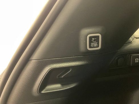 Used 2024 Jeep Grand Cherokee Altitude AWD/4WD image 38