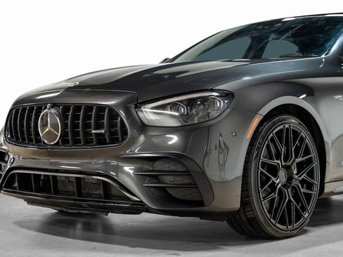 Used 2022 Mercedes-Benz E 53 AMG 4MATIC Sedan w/ Driver Assistance Package image 5