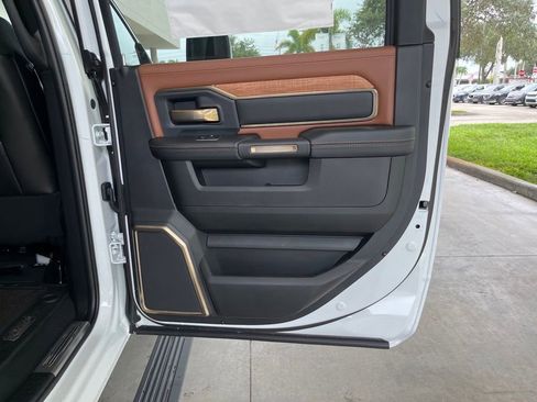 New 2023 RAM 3500 Limited image 30