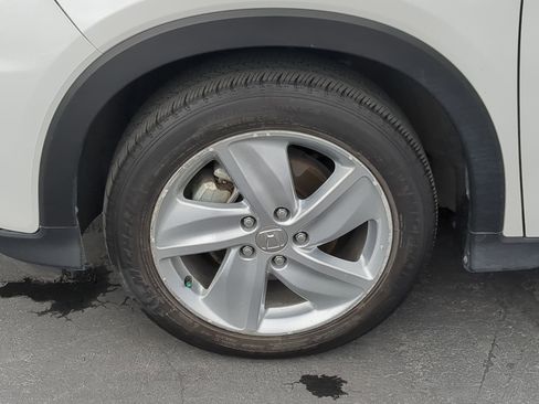 Used 2019 Honda HR-V EX image 13