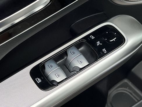 New 2026 Mercedes-Benz GLC 300 4MATIC image 19
