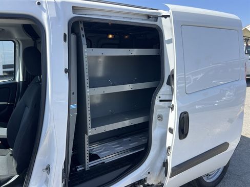 Used 2017 RAM ProMaster City Tradesman FWD image 9