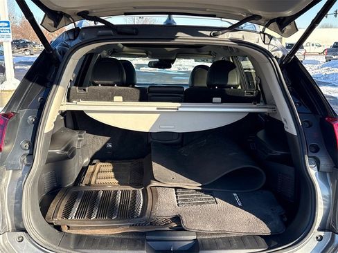 Used 2019 Nissan Rogue SL w/ Premium Package image 14