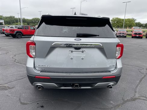 Used 2022 Ford Explorer Limited image 4