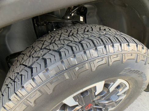 Used 2023 Nissan Frontier PRO-4X w/ Pro Convenience Package image 30