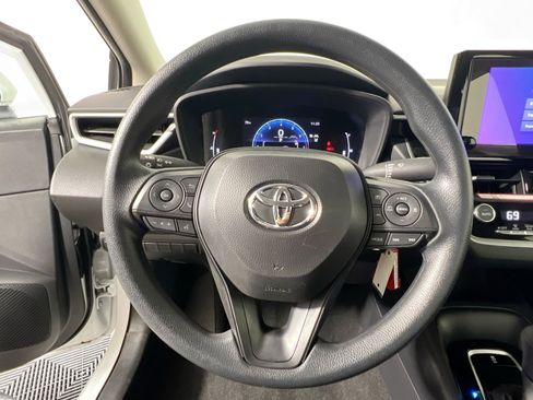 Used 2026 Toyota Corolla LE FWD image 16