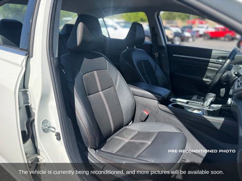 Used 2024 Nissan Altima 2.5 SR FWD image 9