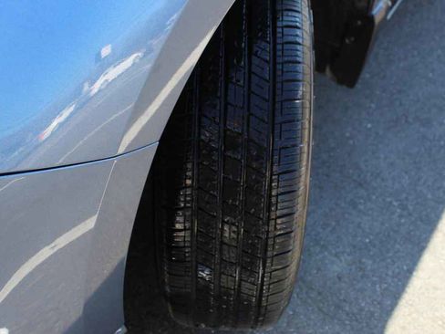 Used 2018 Subaru Outback 2.5i Limited image 37