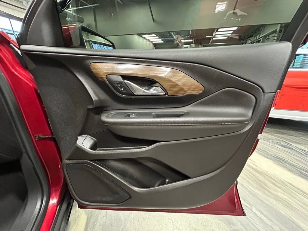 Used 2019 GMC Terrain SLE AWD/4WD image 35